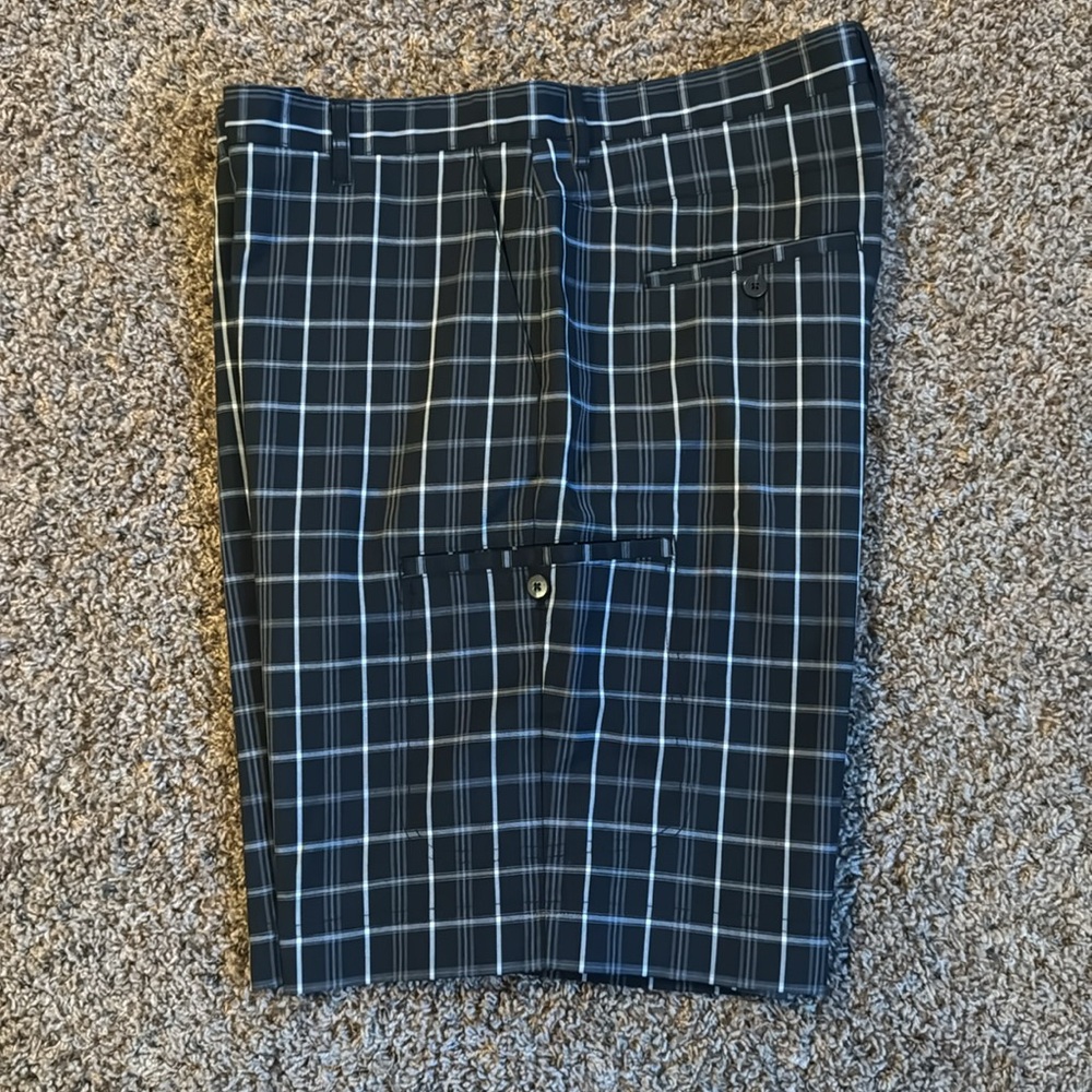 Adidas Men's Black Plaid golf Shorts - Picture 4 of 4
